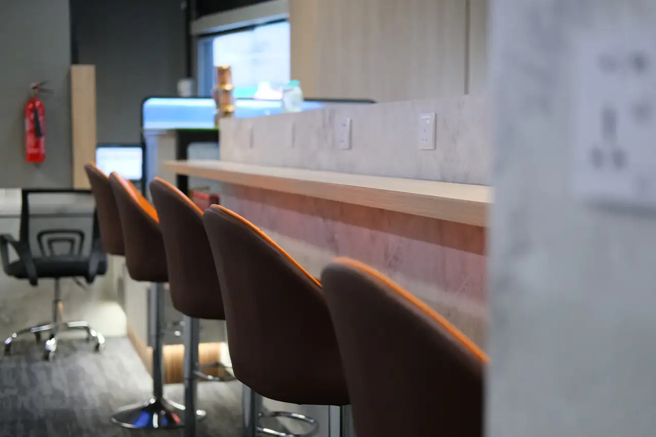 Premium cocktail bar at Diamond Golf Zon featuring craft drinks and sophisticated ambiance